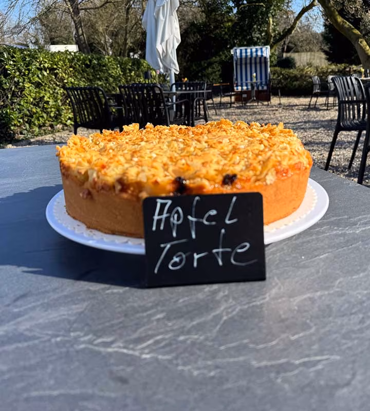Frische Apfel-Torte für den Frühling